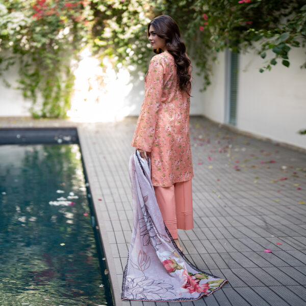 Salina Digital Printed Lawn 2025 (Vol. 01) – Design 04